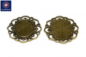 Oval Scalloped Picture Frame, Plated Base Metal, Antique Brass, 41x35mm